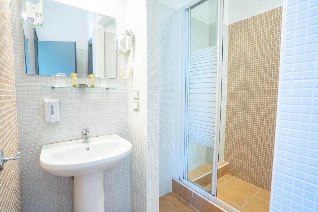 Rentrooms Thessaloniki Exterior photo