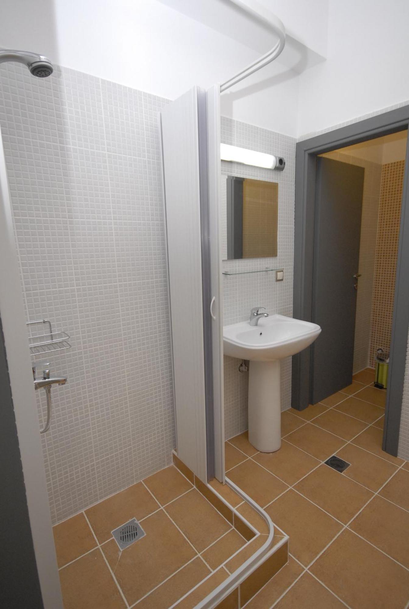 Rentrooms Thessaloniki Exterior photo